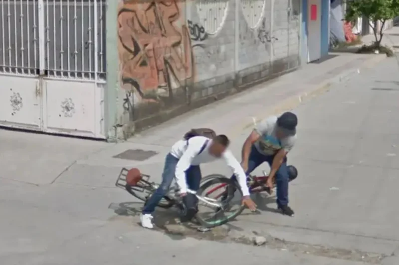 Google Street View Captures Viral 2018 Bicycle Collision in Mexico Highlighting the Platform’s Role as a Digital Archive of Human Incidents