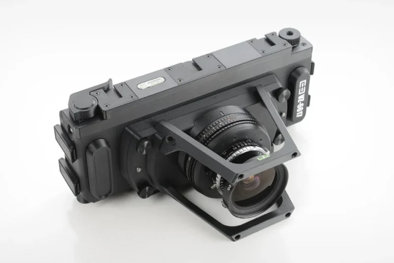 VZ-6617 Variable Frame Medium Format Camera Offers Seamless Transition Between Square and Panoramic Photography on a Single Roll of Film