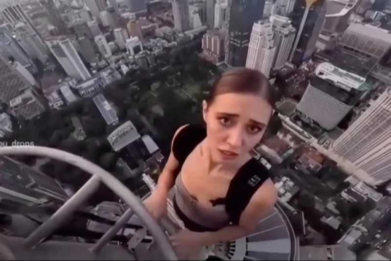 Russian Rooftoppers Facing Multiple Criminal Charges After Scaling Empire State Building for Engagement Photos and Viral Stunt