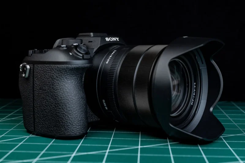 Sony RX10 V Bridge Camera Review Roundup: Balancing Versatility and Value in a Specialized Market